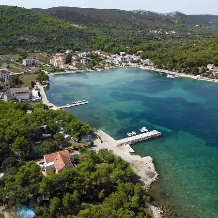 Double 4309e Konukevi 3*