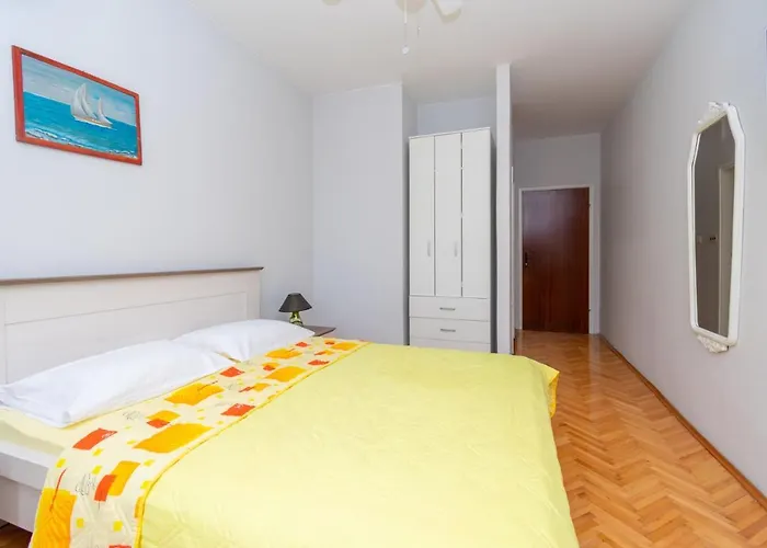 Double 4309e Πανσιόν